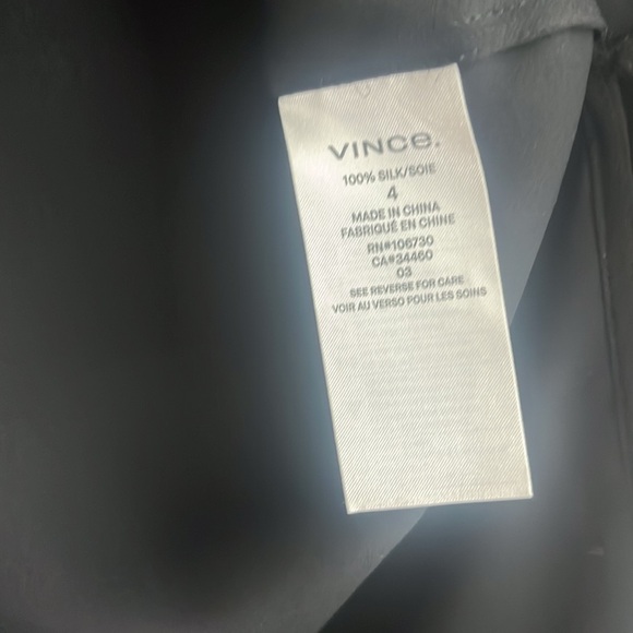 VINCE. Silk Button Down Blouse Size 4 ECU - Picture 7 of 7